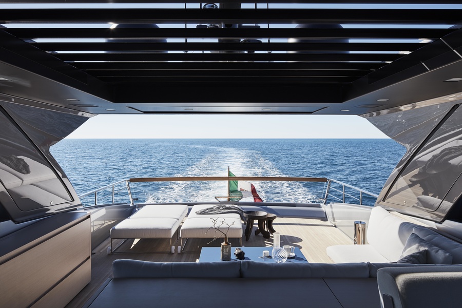 Flybridge SX76