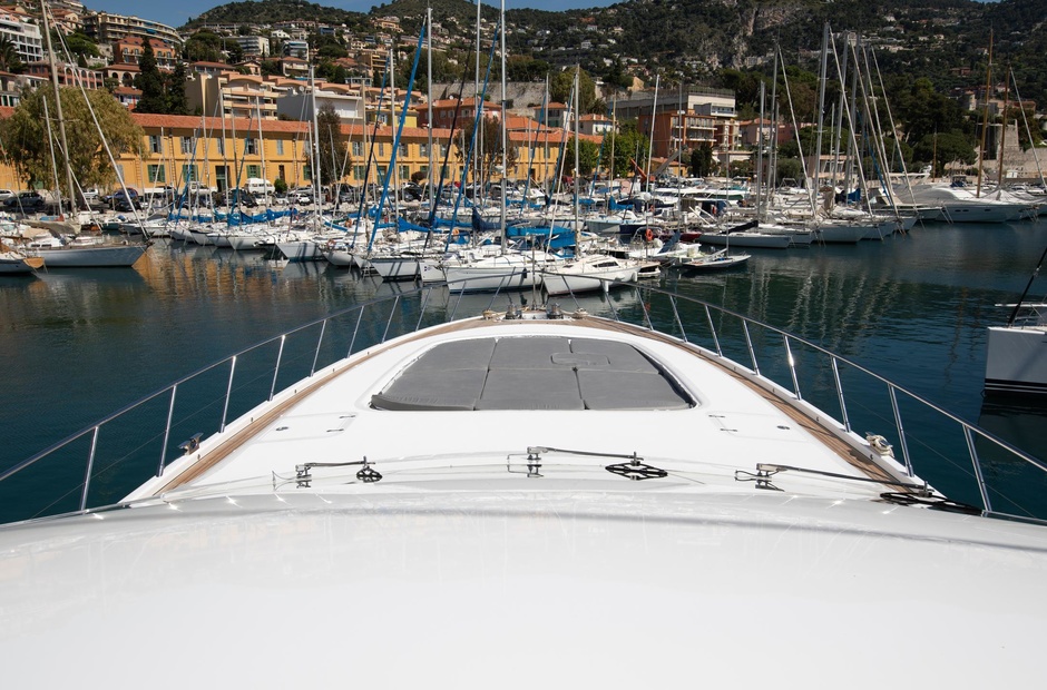 Mangusta Yalla