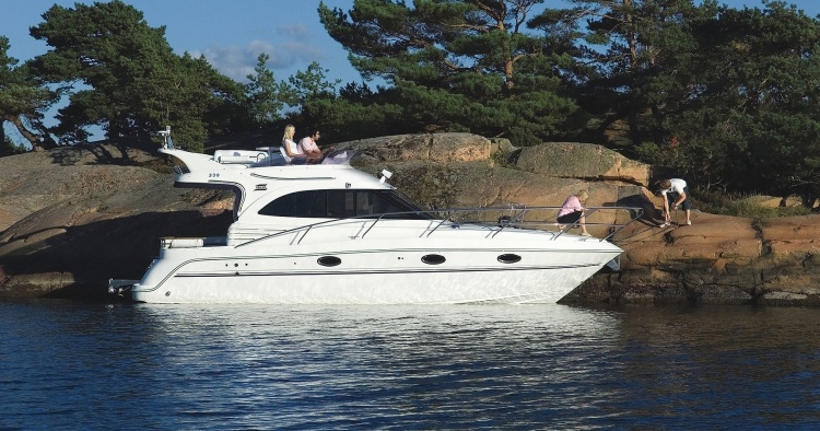 Galeon 330 Fly