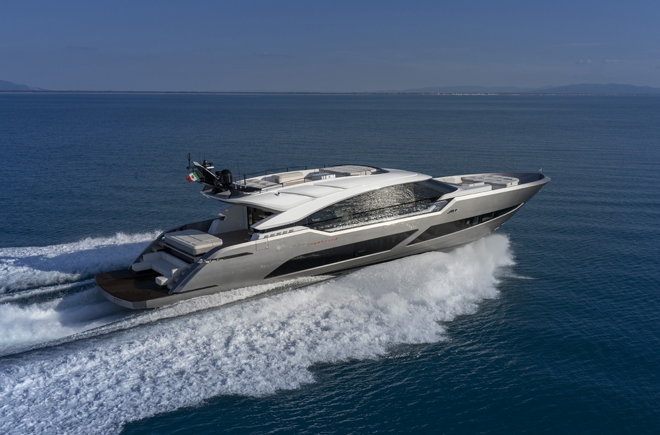 AB Yachts Foton