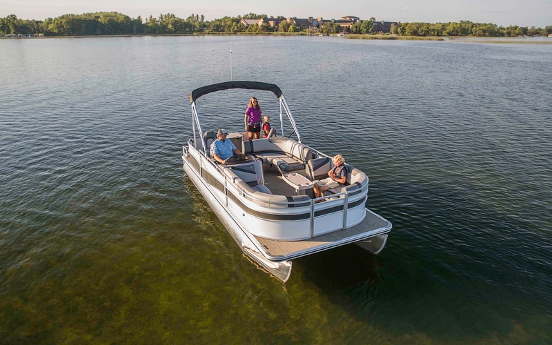 Crestliner 220 Rally