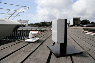 External sensor for automatic berthing