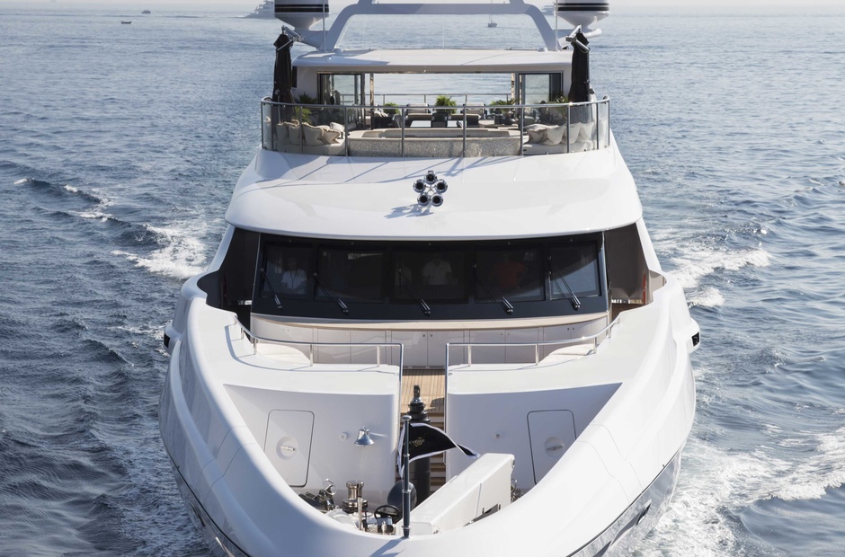 Benetti Illusion V