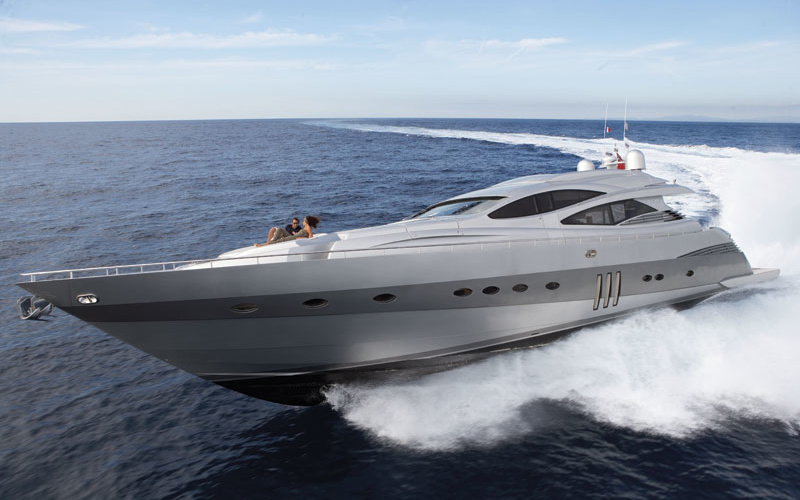 Pershing 90