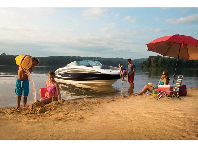 Sea Ray 240 Sundeck
