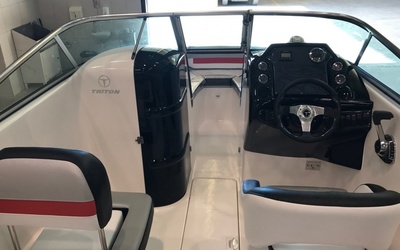 Triton 230 Open