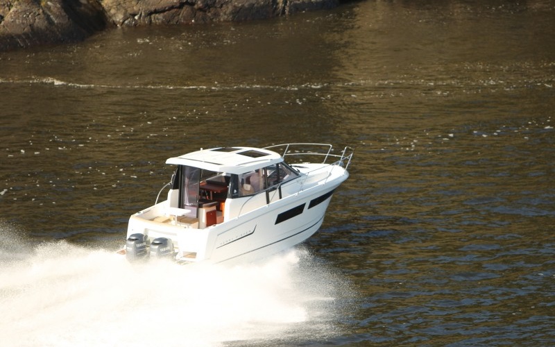 Jeanneau Merry Fisher 855