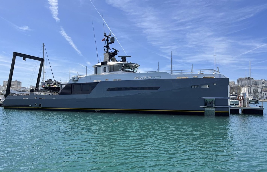 M/Y No Destination