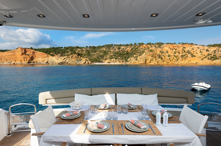 Sunseeker Cala Di Luna