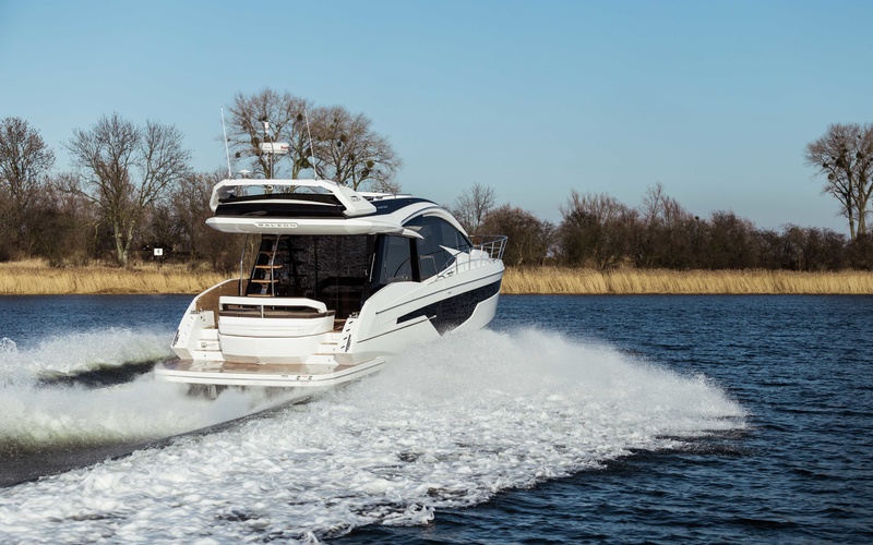 Galeon 510 Skydeck