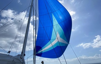 Lagoon 570 (2004)