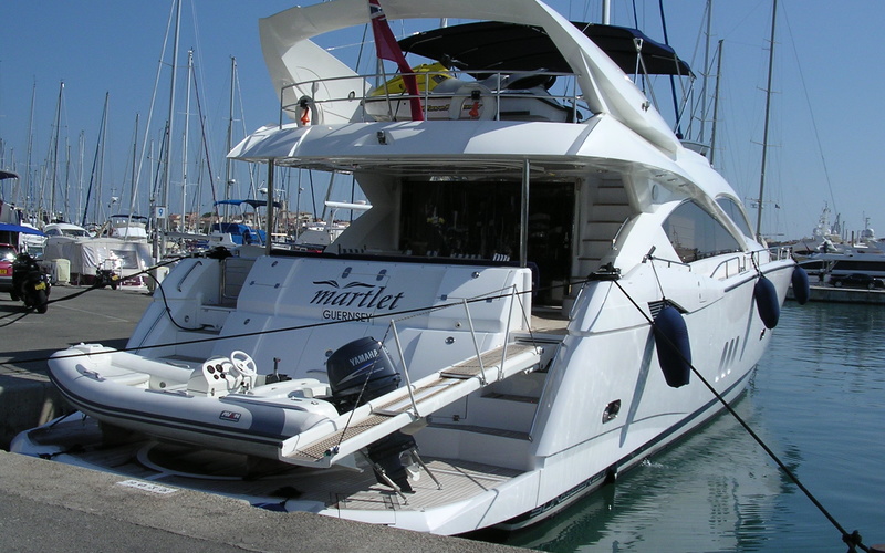 Sunseeker 82 Yacht