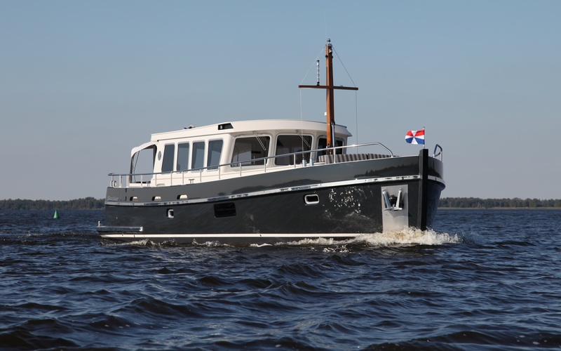 Steeler Explorer 47