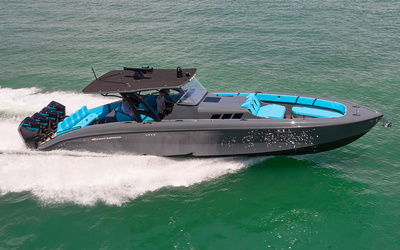 Midnight Express  43' Solstice