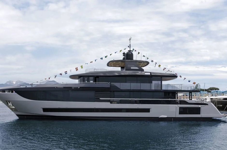 Mangusta Fifth Season