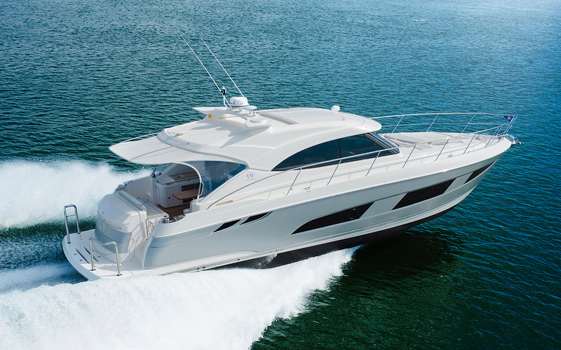 Riviera 4800 Sport Yacht