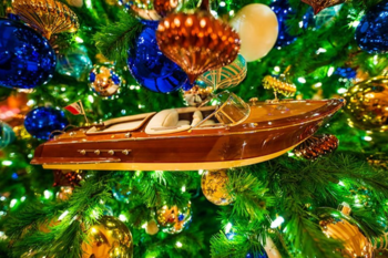 TOP 9 gifts for yachtsmen: for New Year and not only