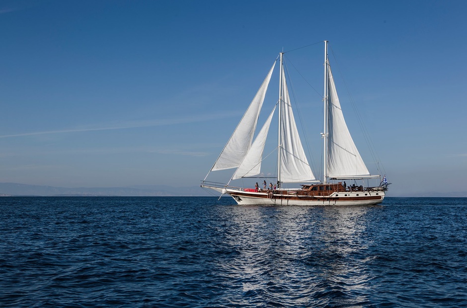 Custom Boats Erato