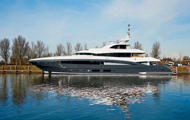 Heesen Sky