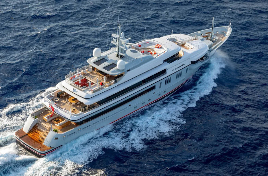 Viareggio SuperYachts Atomic