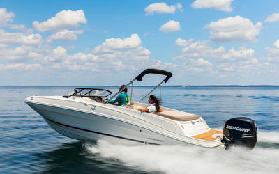 Bayliner VR6 Bowrider Outboard