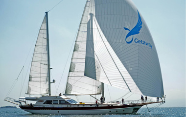 Mural Yachts Getaway