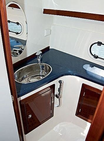 Aquador 28 HT (2013)