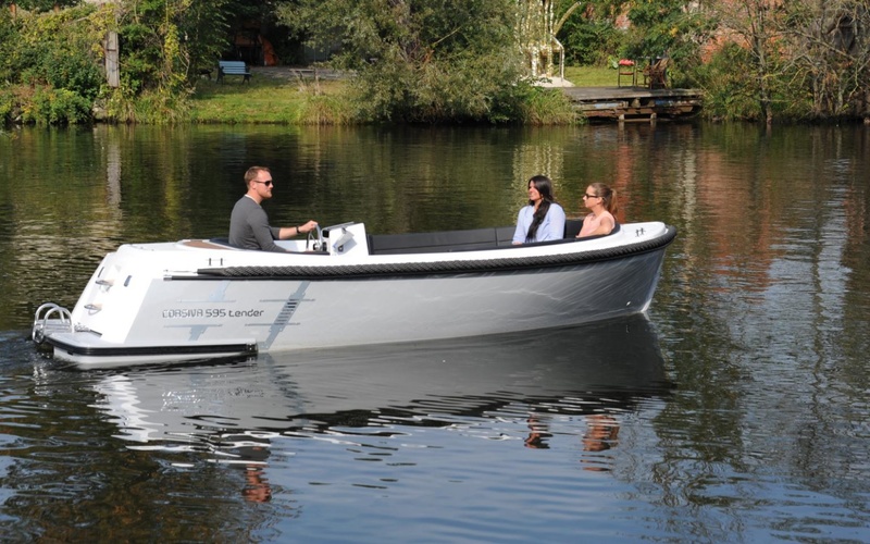 Corsiva 595 Tender