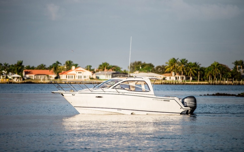 Cutwater C-24 Sport Coupe