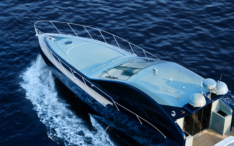 Pioneer Motor Yachts C54