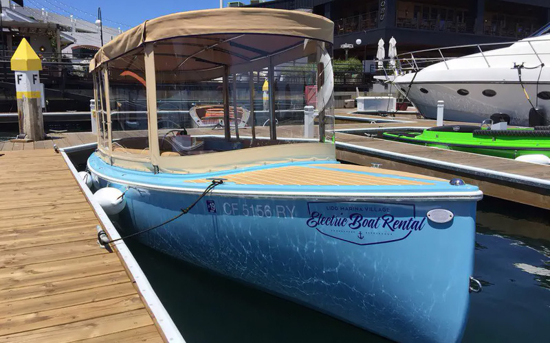 Vision Marine Technologies Fantail 217