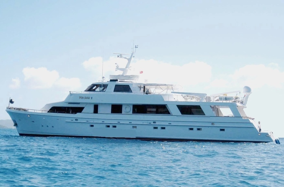 CL Yachts Going Galt