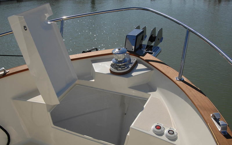 Rhea  750 Timonier