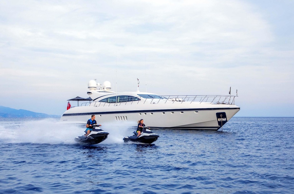 Mangusta Lionchase