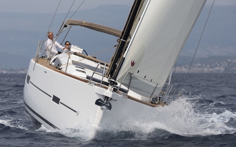 Dufour Grand Large 520