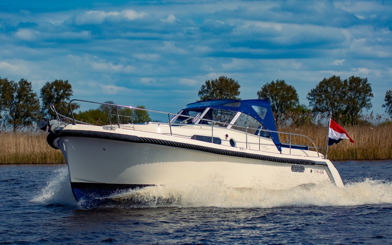 Interboat Intercruiser 32