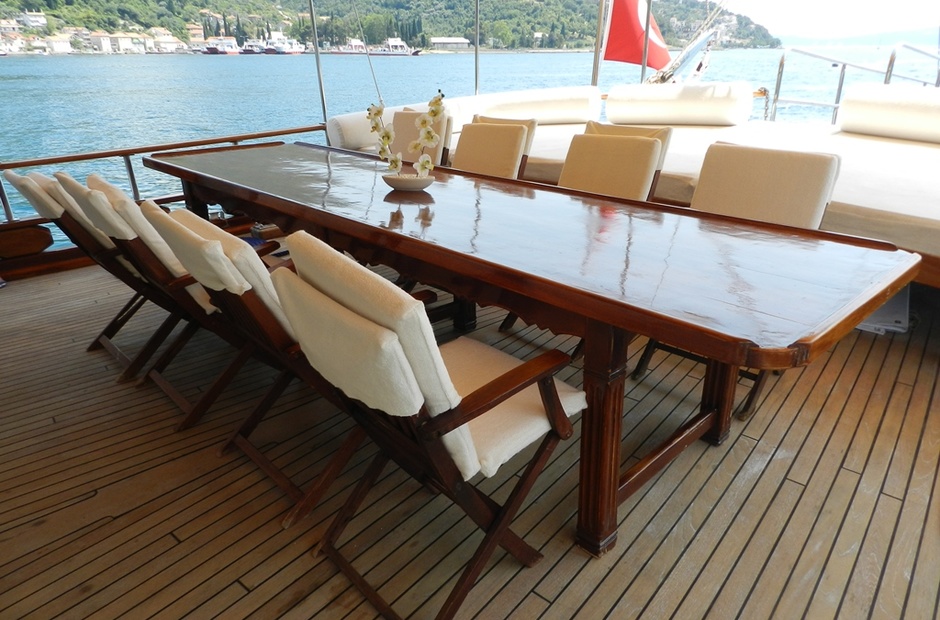 Mutlutur Yachting White Swan