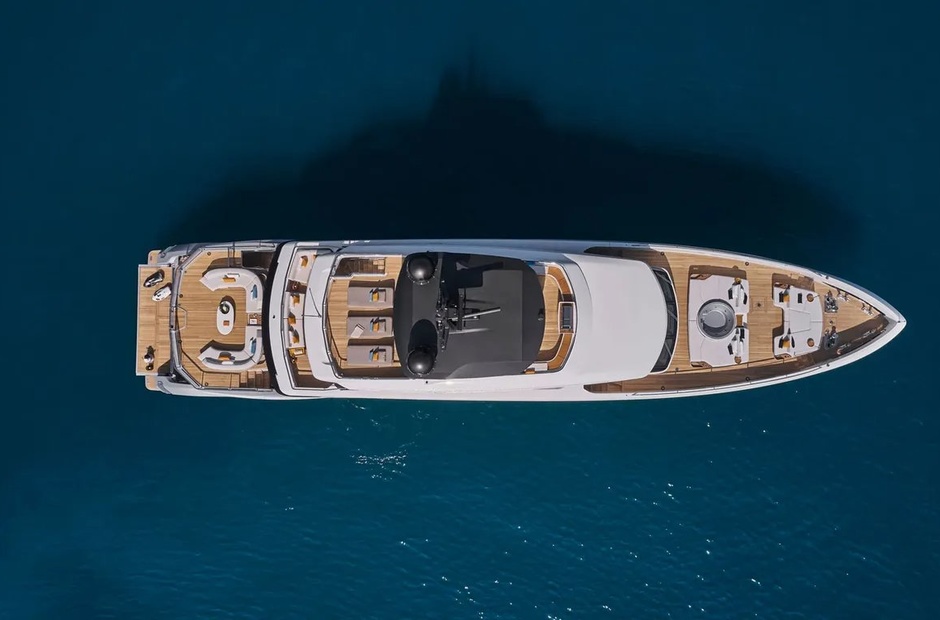 Azimut Blue Eyes