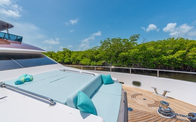 Hargrave 80' Flybridge