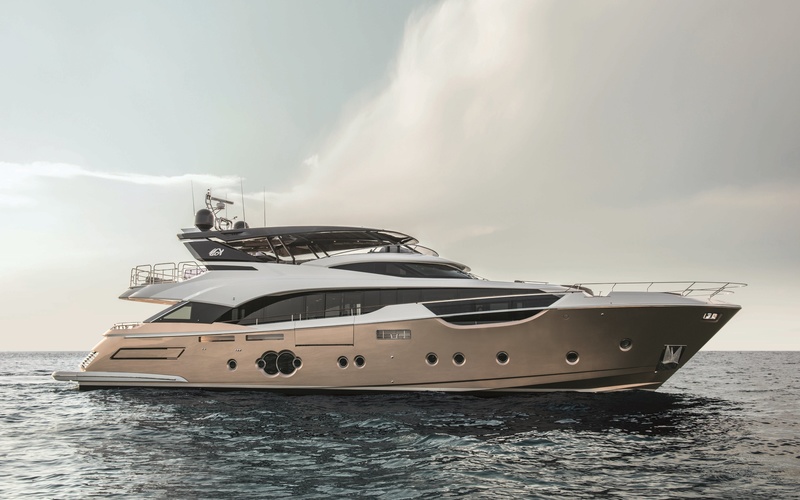 Monte Carlo Yachts 96