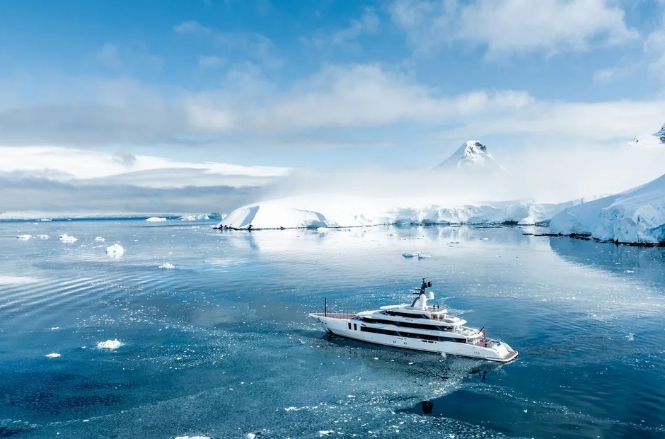 Turquoise Yachts  Infinite Jest
