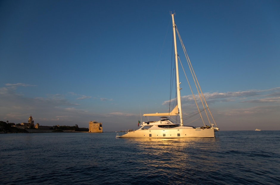 Custom Boats Huitane