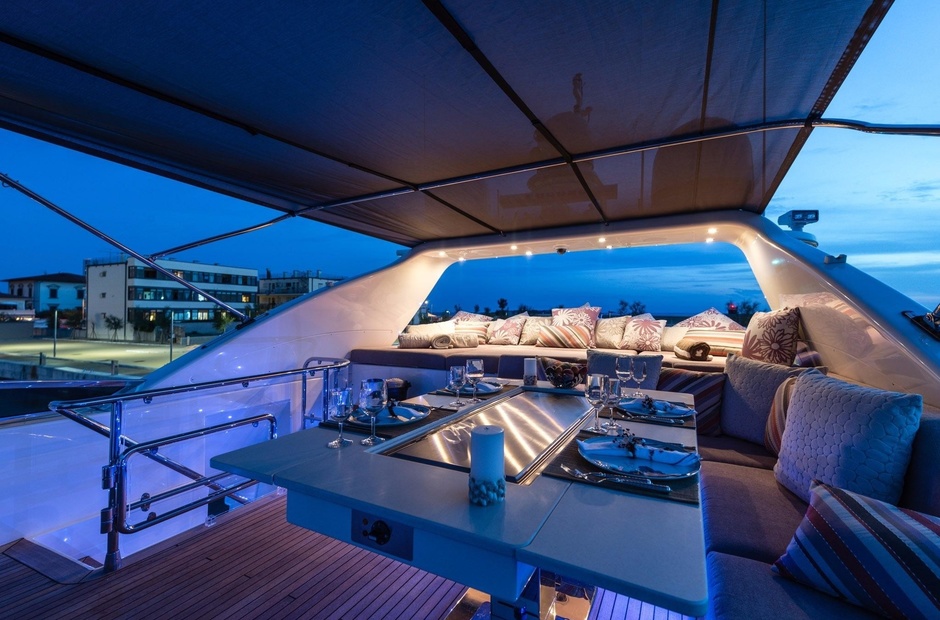 Leopard Love Boat