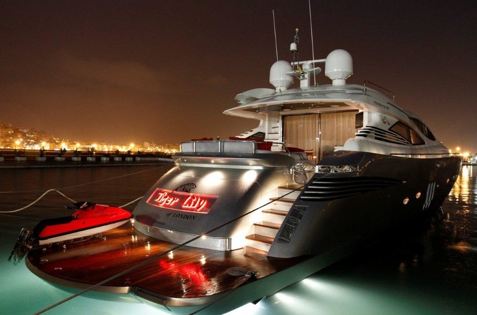 Pershing Tiger Lily of London