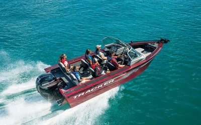 Tracker Targa V-18 Combo