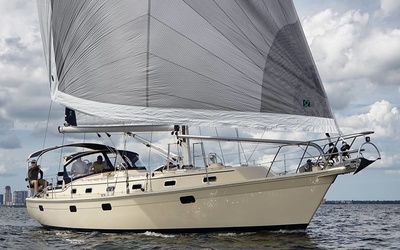 Island Packet Yachts IP 439