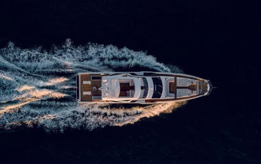 Azimut One & Only