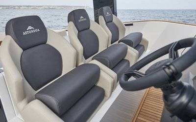 Astondoa 377 Coupe Outboard