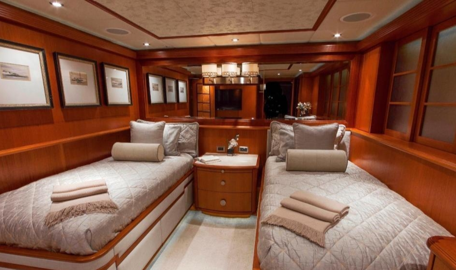 Trinity Yachts Skyfall