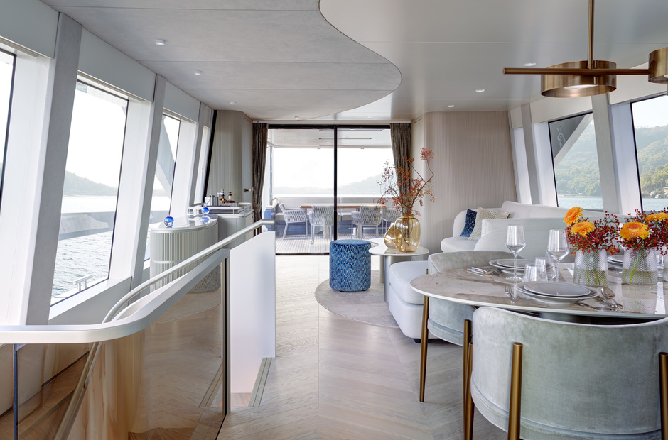 Van der Valk Dutch Falcon